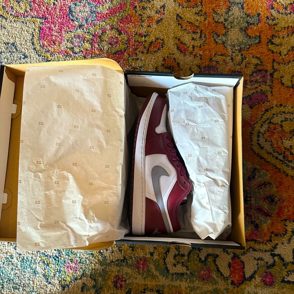 Jordan 1 Low Cherrywood Red/Cement Grey Men’s Size: 12